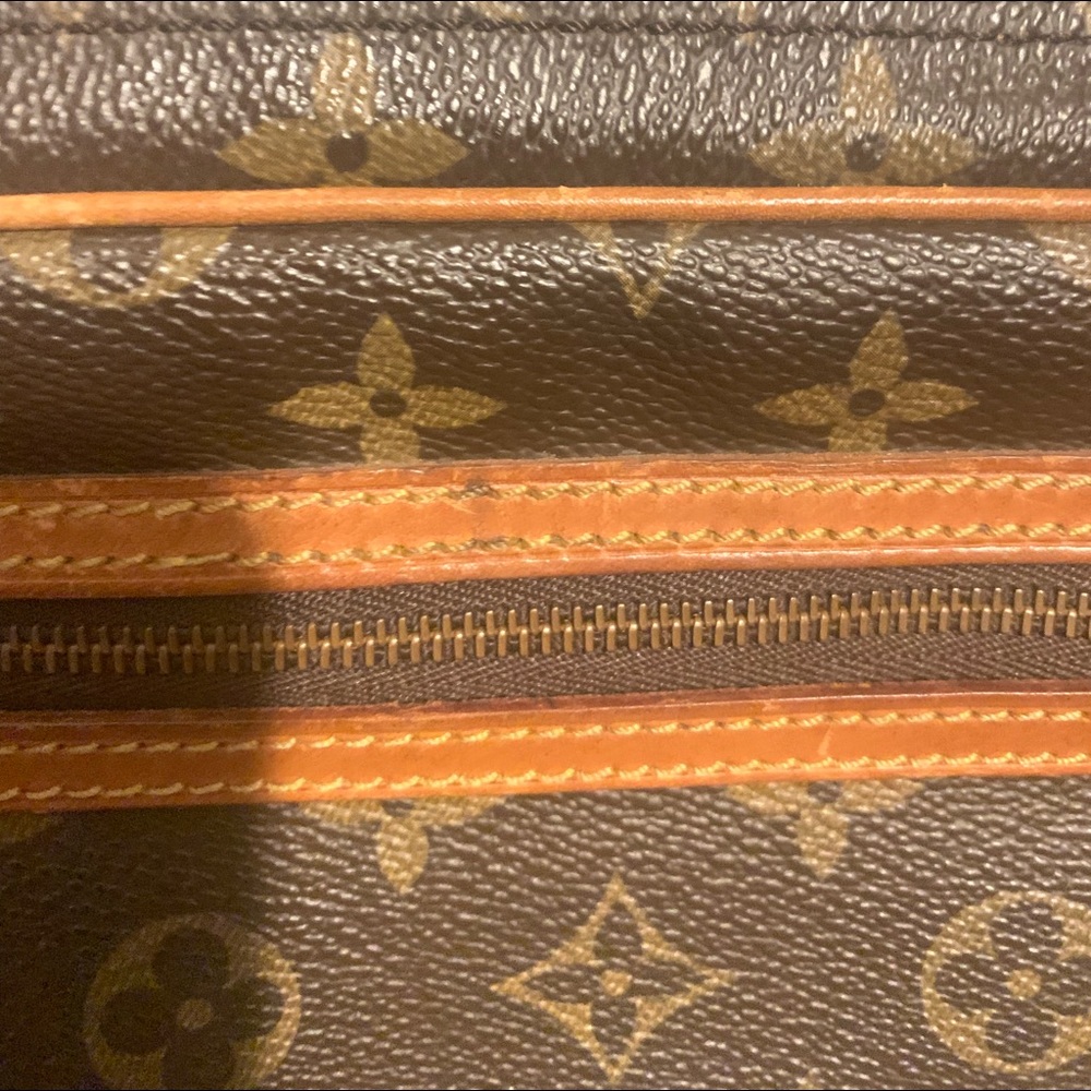 Vintage Marley Dragoone wristlet